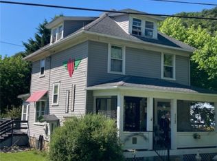 113 Nature Run, Laughlintown, PA 15655