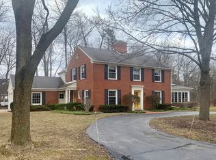 7430 N Boyd Way, Fox Pt, WI 53217