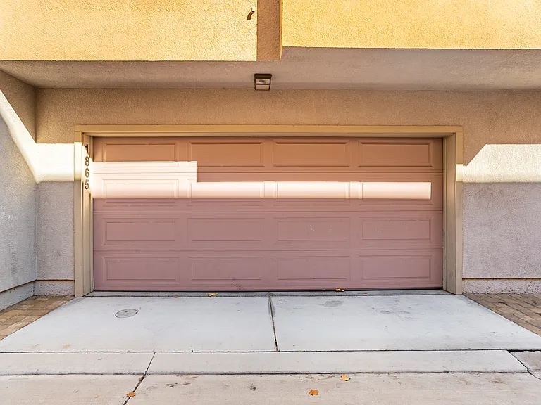 1865 Garzoni Pl — Photo 27