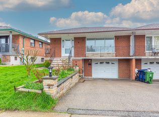 9 Clipper Rd, Toronto, ON M2J4C8