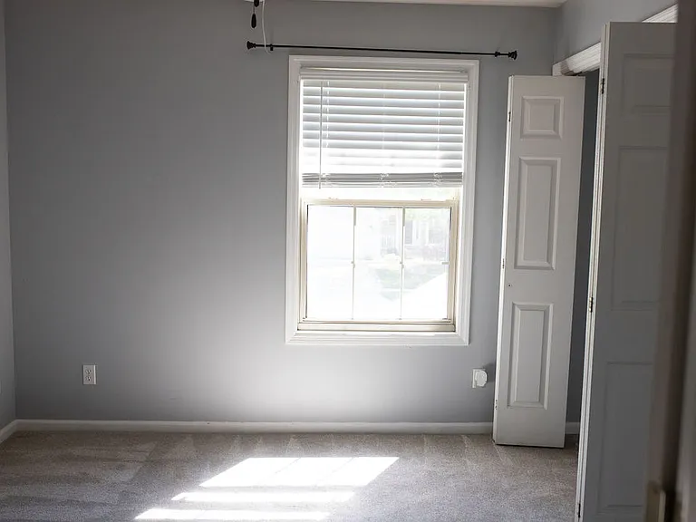 709 Indigo — Photo 26