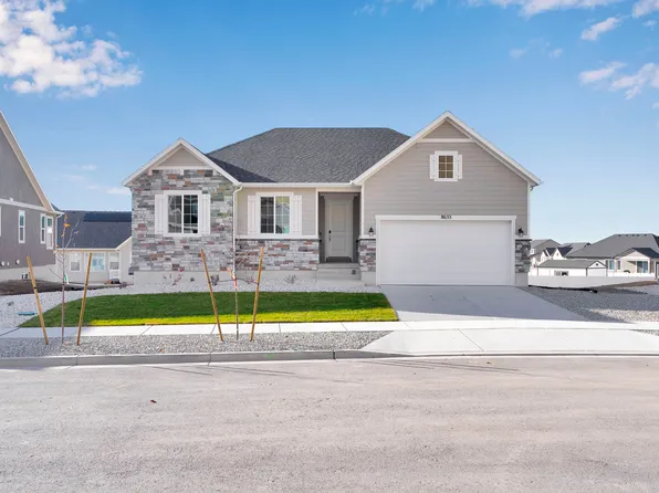 8655 Halloran Ct N #1324, Lake Point, UT 84074