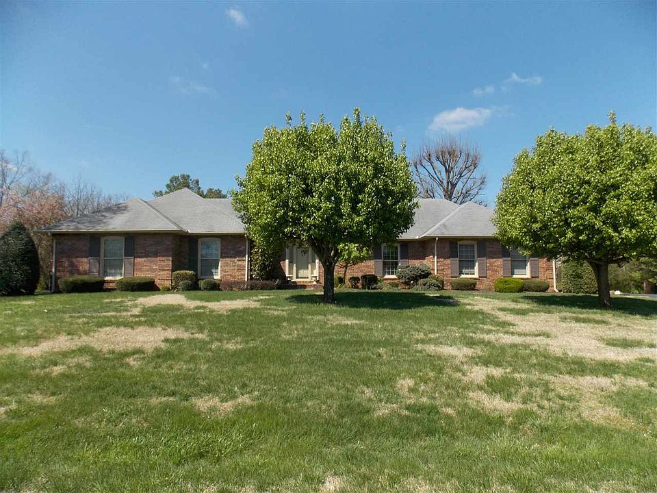 1st image of 2055 McCubbin Dr