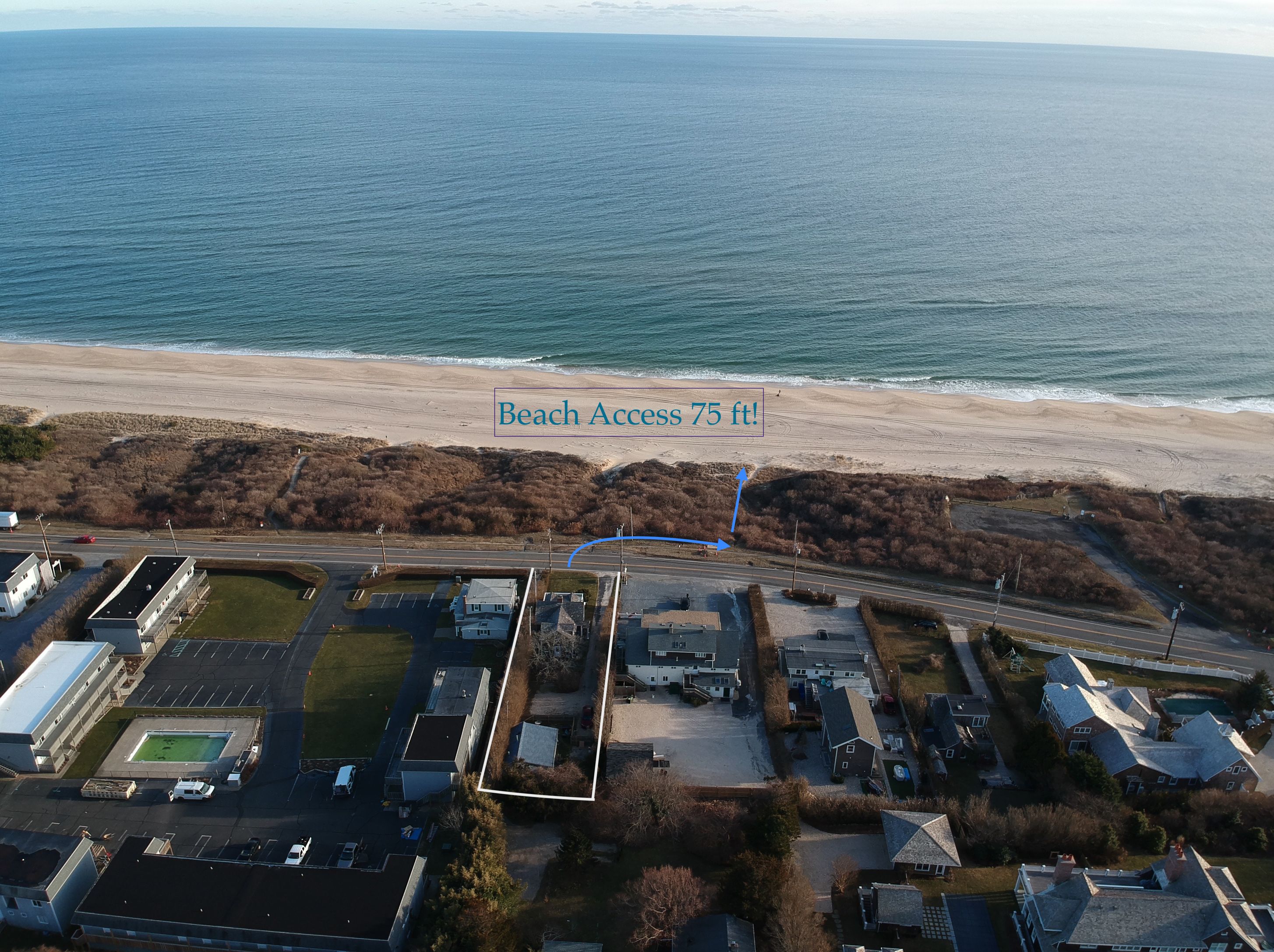 689 Old Montauk Hwy, Montauk, NY 11954 Out East