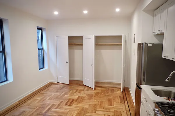 Rented by Albert Attias, LREB | media 1