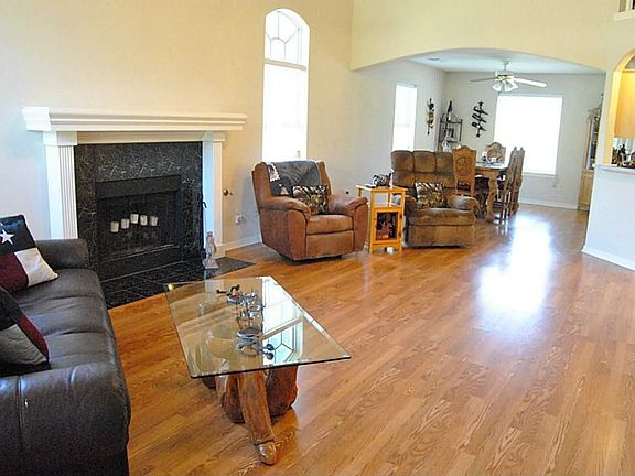 5th image of 507 Douglas Fir Dr