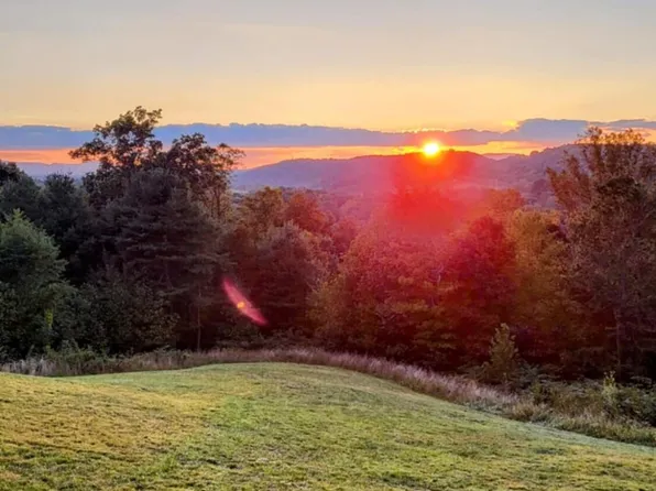 217 Rocky Rd, Barren Springs, VA 24313