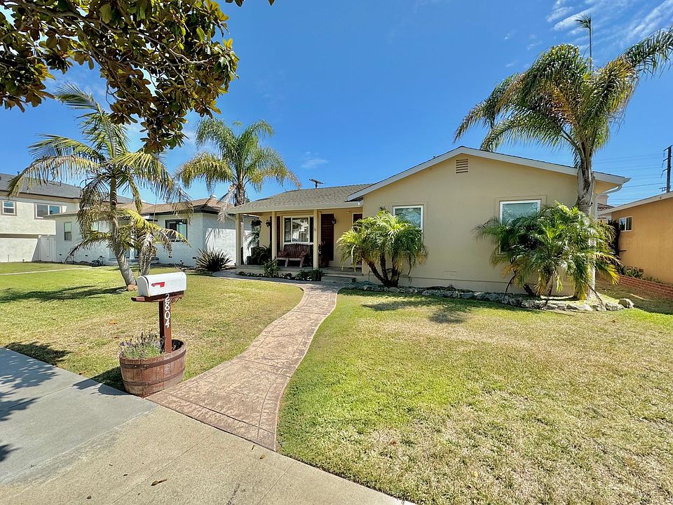2nd image of 2804 Armour Ln