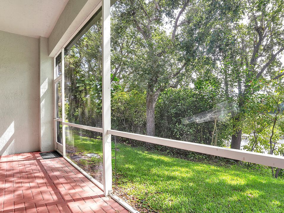 1st image of 2005 Oakhurst Way