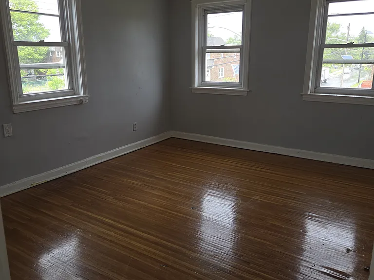601 Randolph St — Photo 9