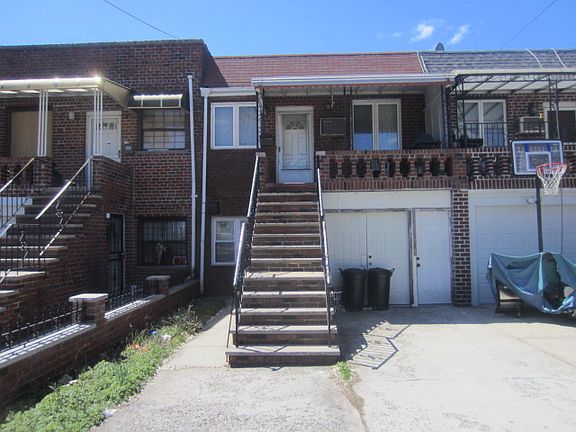 3rd image of 1840 E 53rd St