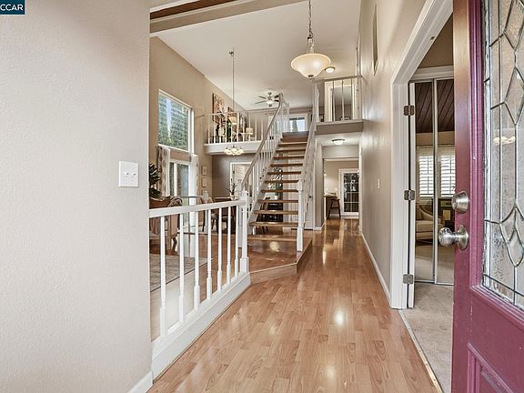 4th image of 5454 Anselmo Ct