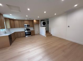 10157 Swinton Ave, North Hills, CA 91343