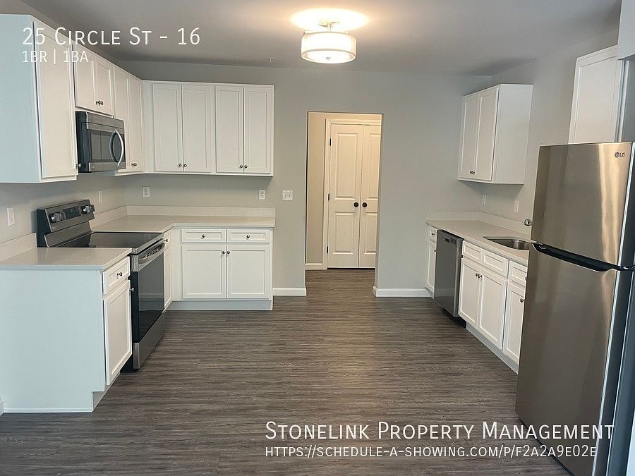 25 Circle St Rumford RI Zillow