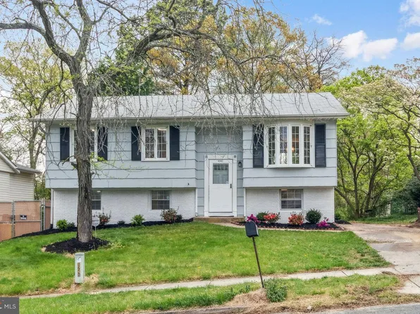 8241 Lethbridge Rd, Millersville, MD 21108