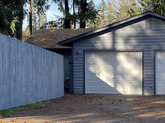 3rd image of 5108 Hideaway Ln #A