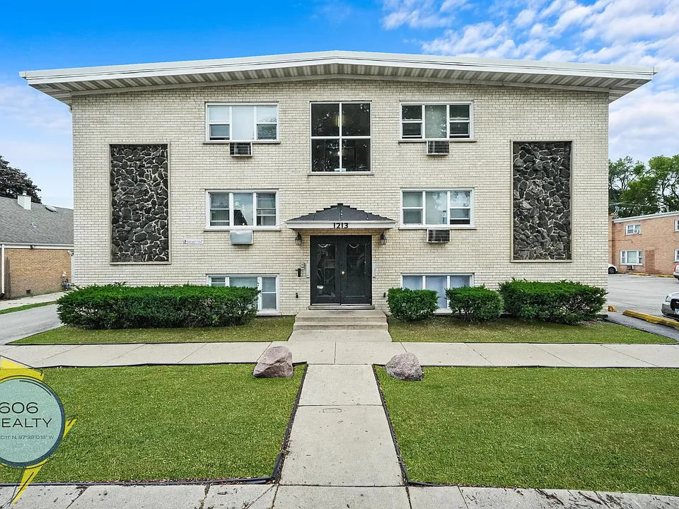 Melrose Park Apartments