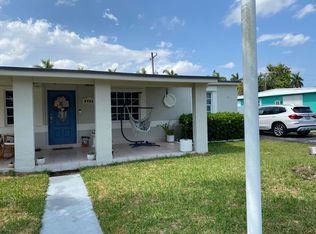 9901 SW 49th St, Miami, FL 33165