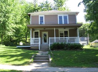 215 Colvill St W, Cannon Falls, MN 55009