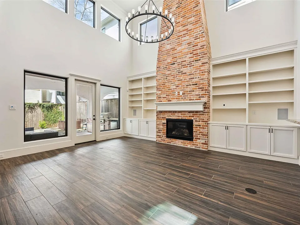 215 Malone St