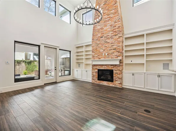 215 Malone St, Houston, TX 77007