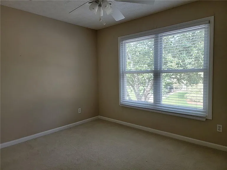 2790 Suwanee Lakes Trl — Photo 17