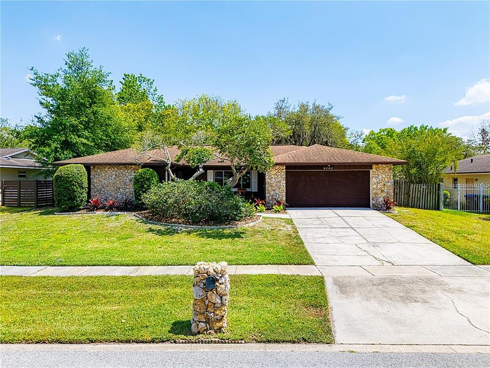 1st image of 8202 CARAWAY DRIVE