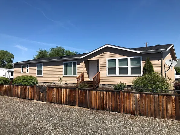 401 6th Ave, Dallesport, WA 98617