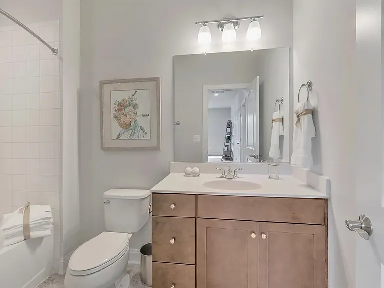 4746 Loyola Way — Photo 12