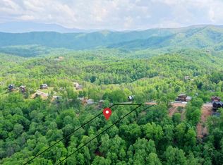 2737 Red Sky Dr, Sevierville, TN 37862