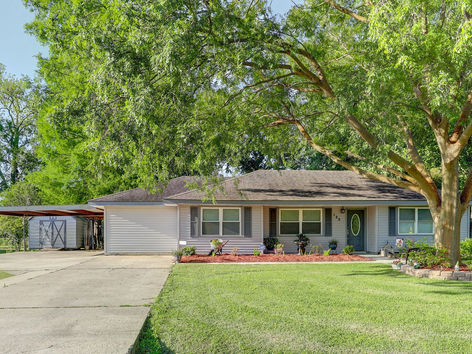 125 Dustin Cir, Broussard, LA 70518 Zillow