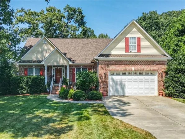 3005 Pearson Farm Dr, Browns Summit, NC 27214