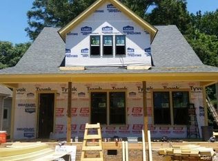 709 E 37th St, Charlotte, NC 28205