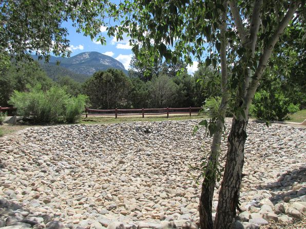 8 Juan D Martinez Rd, El Prado, NM 87529