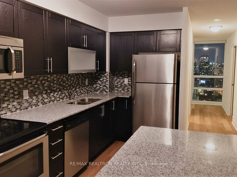 50 Town Centre Ct #2710 — Photo 6