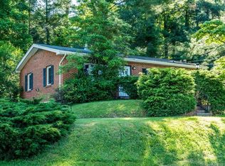 211 Myrtle St, Arden, NC 28704