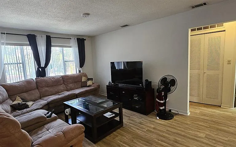 5357 81st St N #24 — Photo 8