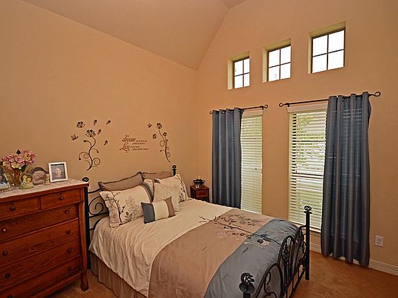 4th image of 10935 Visconti Ct