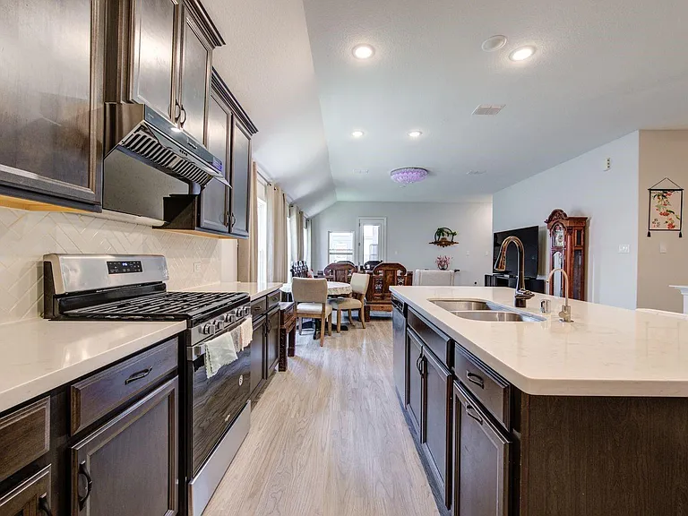 3507 Sunburst Ct — Photo 25