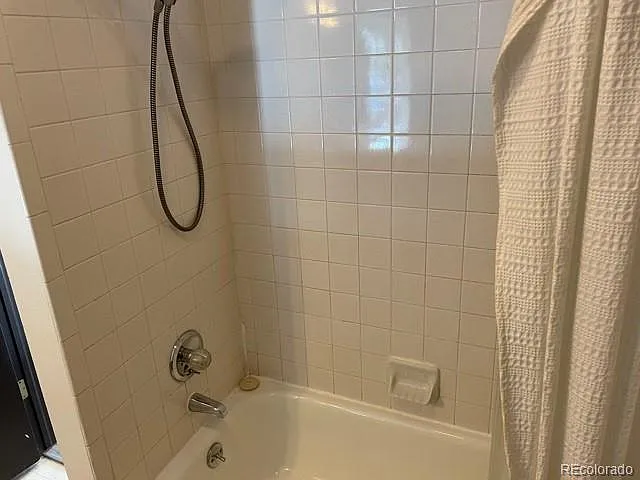 2024 Goss St #8 — Photo 12
