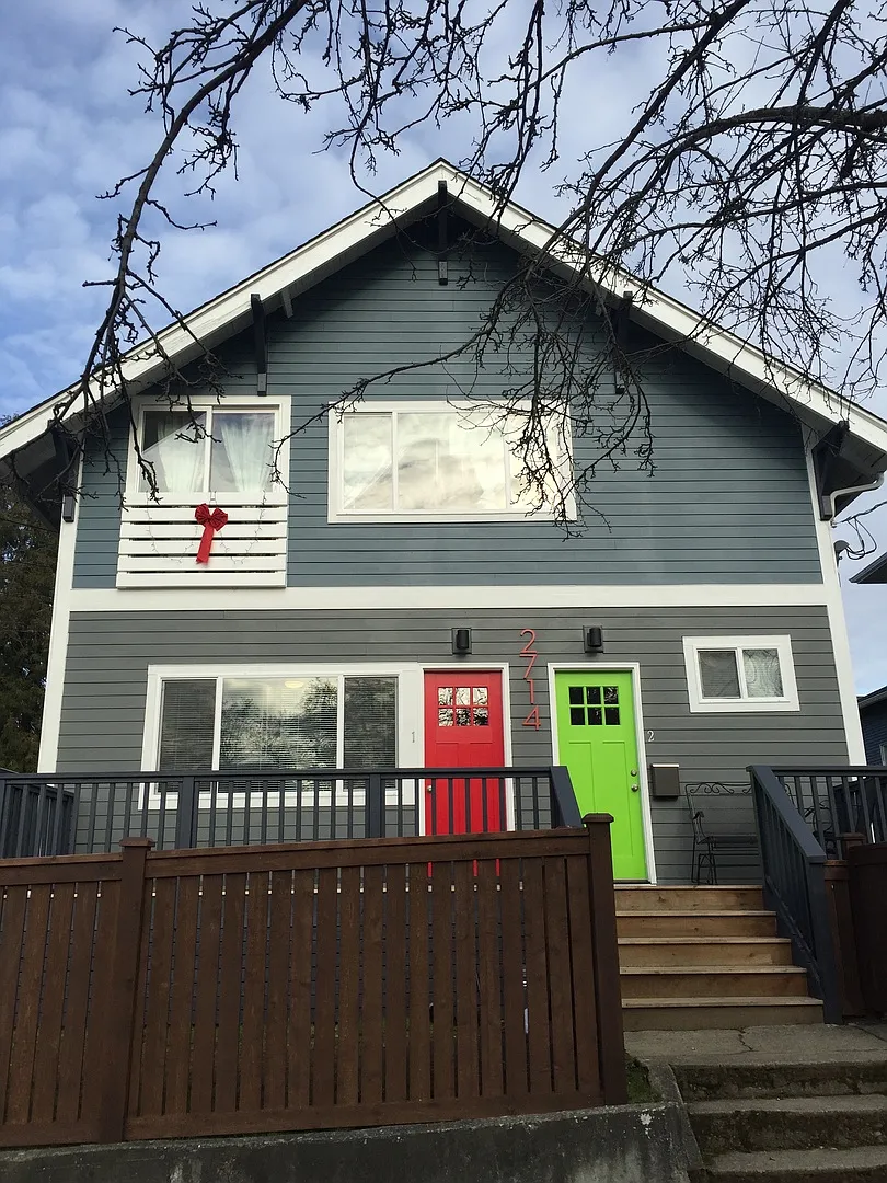 We Three Kings - 2714 King — Photo 1