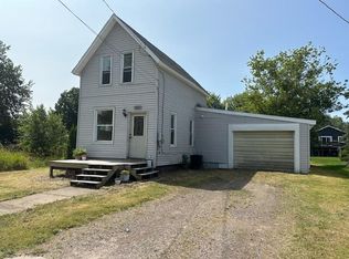 1606 Minneapolis St, Sault Sainte Marie, MI 49783