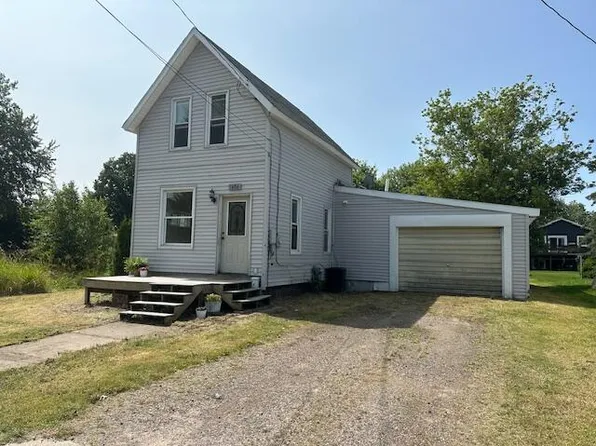 1606 Minneapolis St, Sault Sainte Marie, MI 49783