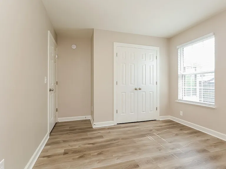 407 Cindi Ct — Photo 17