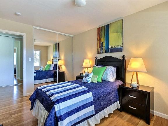 2nd image of 7150 Rainbow Dr APT 6