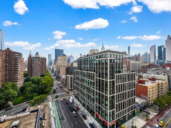 300 West 23rd Street image 12 of 12