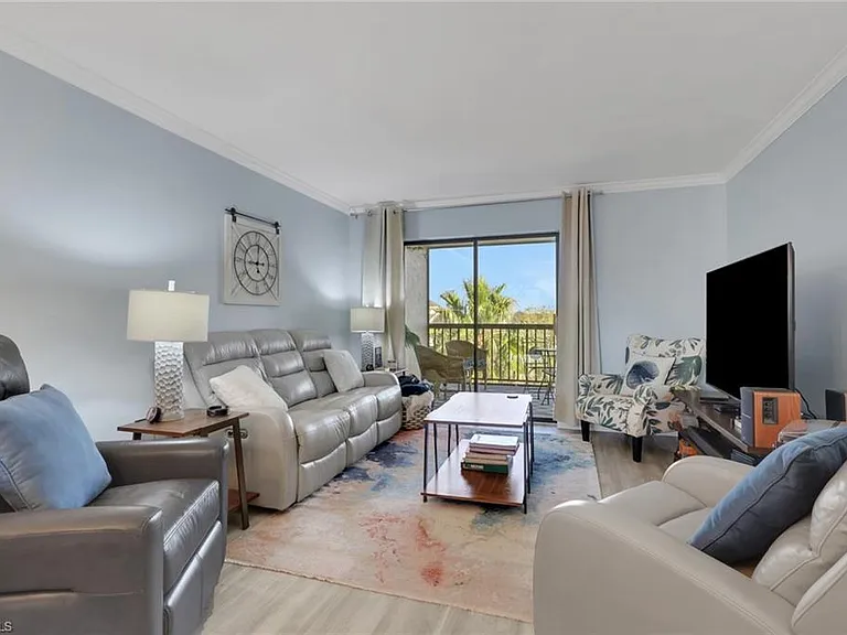 2121 Collier Ave #508 — Photo 10