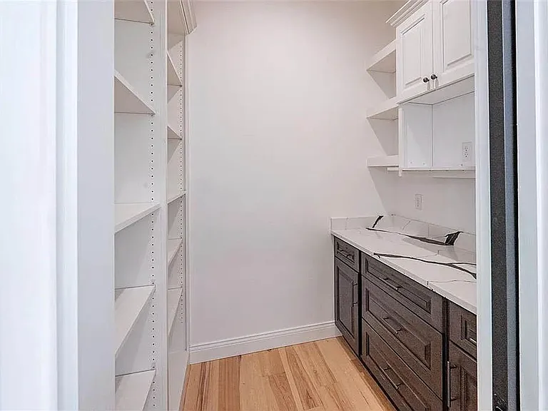1528 Brunston Dr — Photo 11