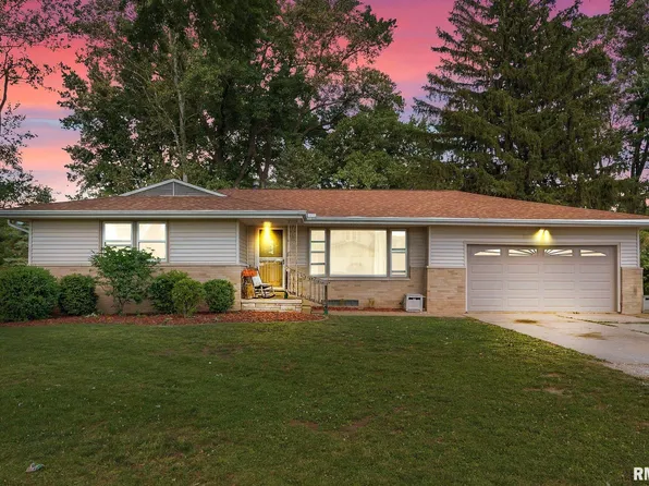 2116 S Delmar Ct, Peoria, IL 61607