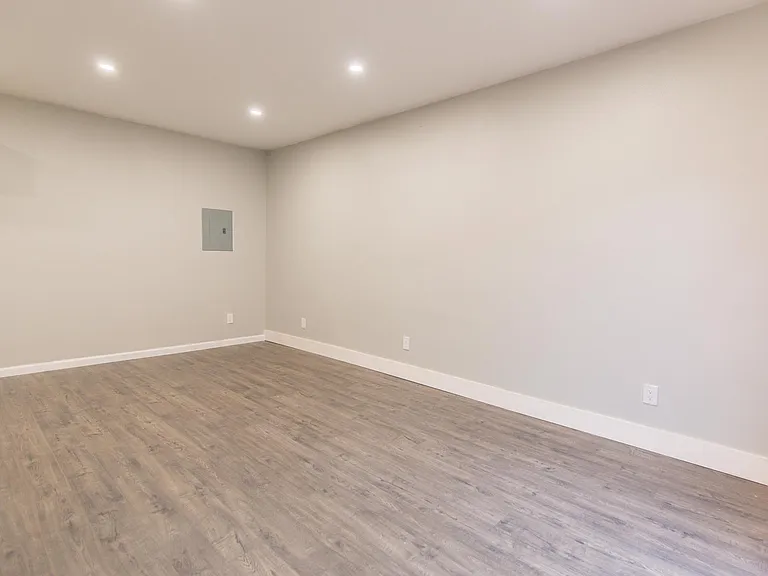 1214 Sterling Ave #B — Photo 8